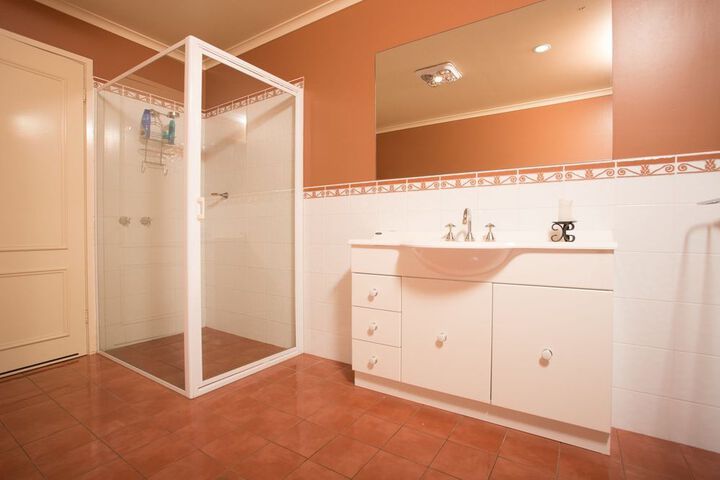 Room 16 of 21