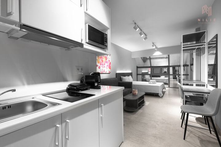 Room 3 of 10