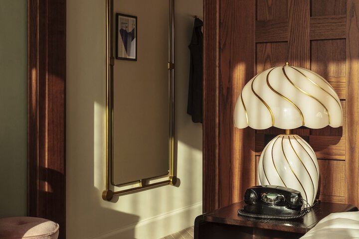 Room 4 of 26