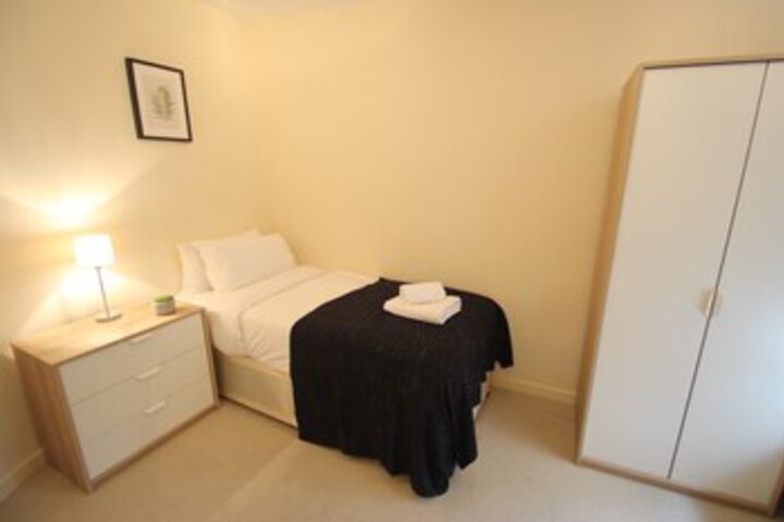 Room 15 of 16