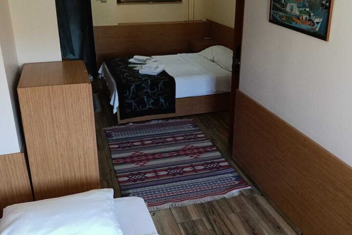 Room 35 of 72
