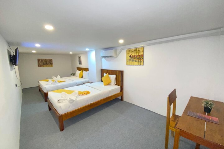 Room 6 of 54