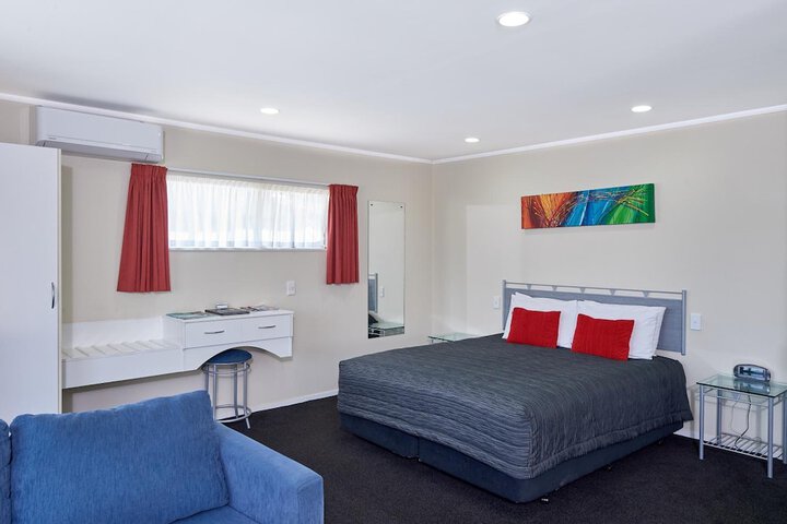 Room 21 of 57