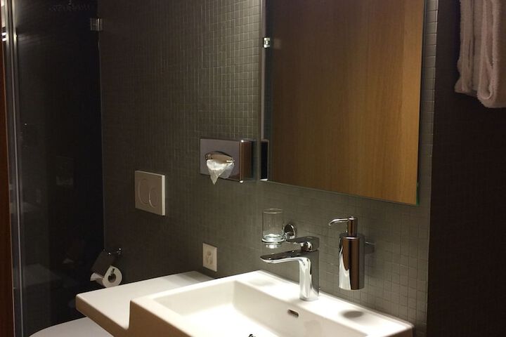 Room 40 of 60