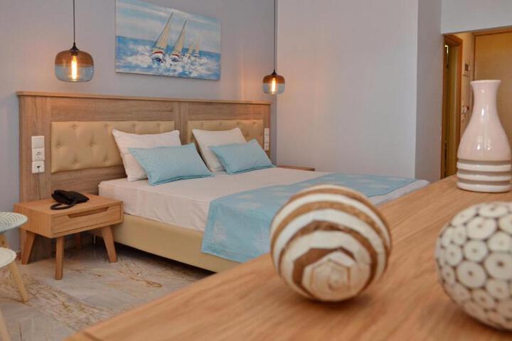 Belvedere Village