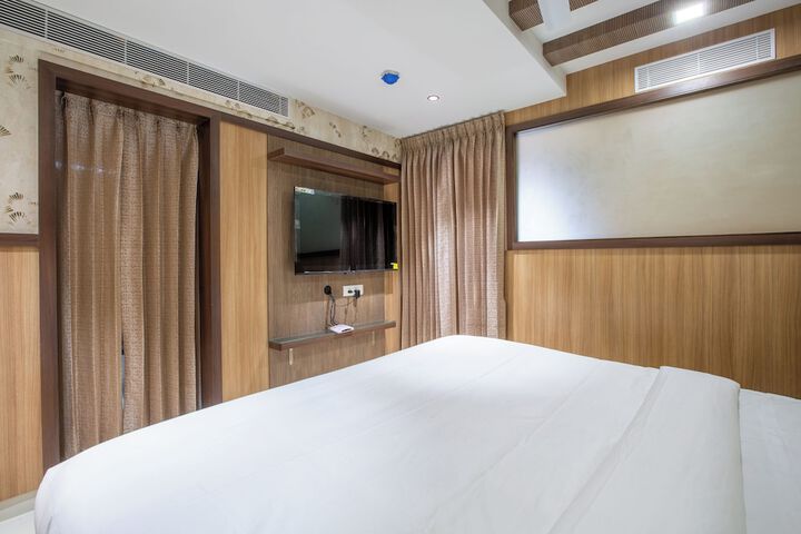 Room 25 of 50