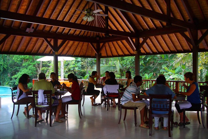 Dining 150 of 232