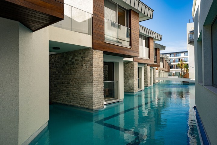 Terrace/Patio 246 of 251