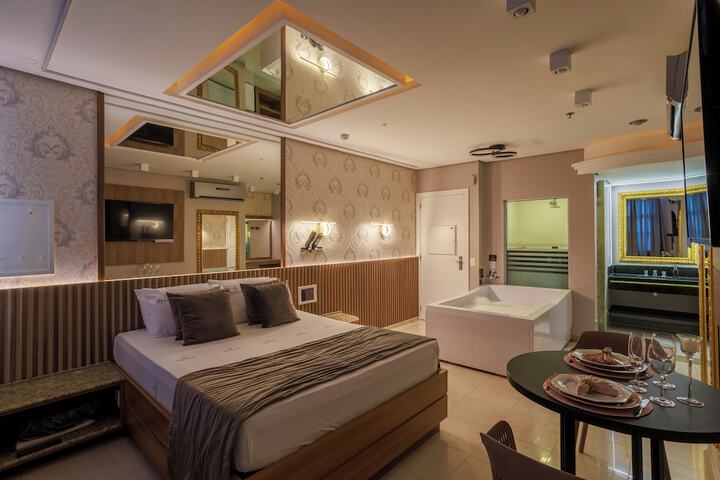 Room 13 of 35