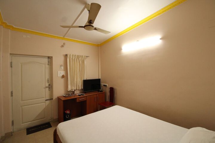 Room 11 of 31