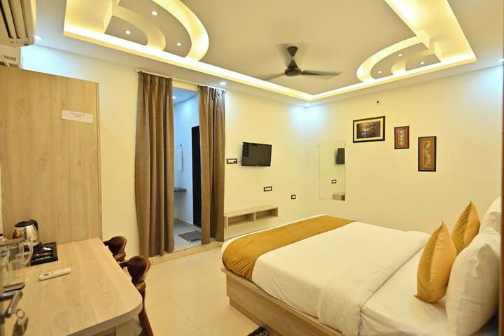 Room 45 of 65
