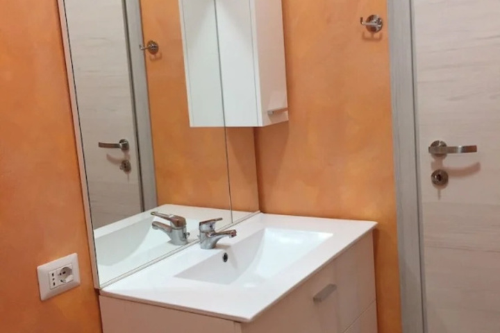 Room 8 of 21