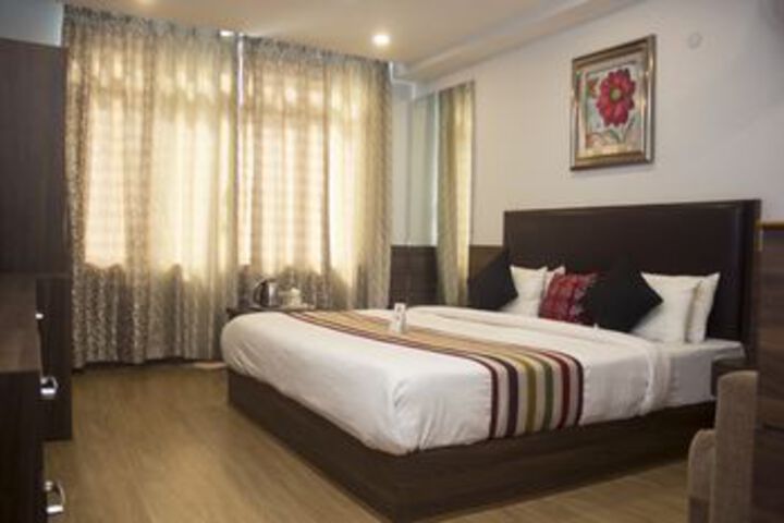 Room 6 of 21