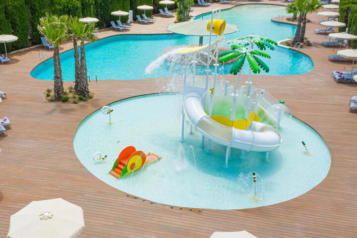 Pool Hotel