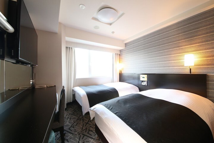 Room 14 of 78