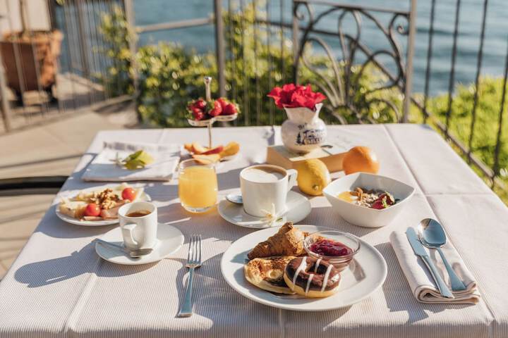Breakfast/Coffee Service 42 of 66