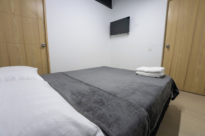 Room 13 of 72