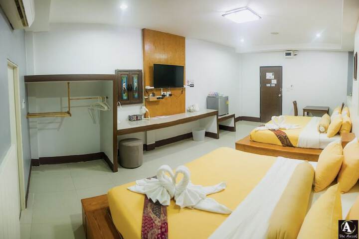 Room 11 of 29