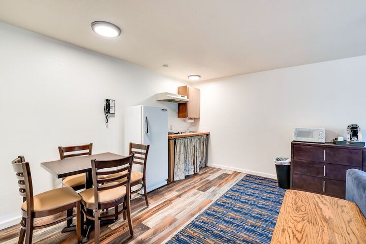 Room 15 of 42