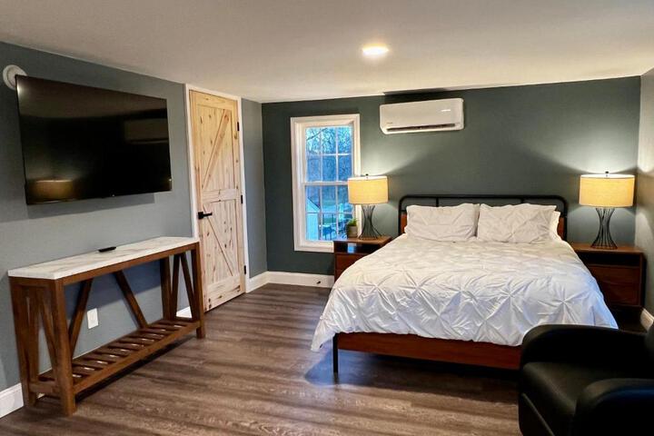 Turner Park Suite