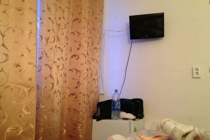 Room 3 of 8