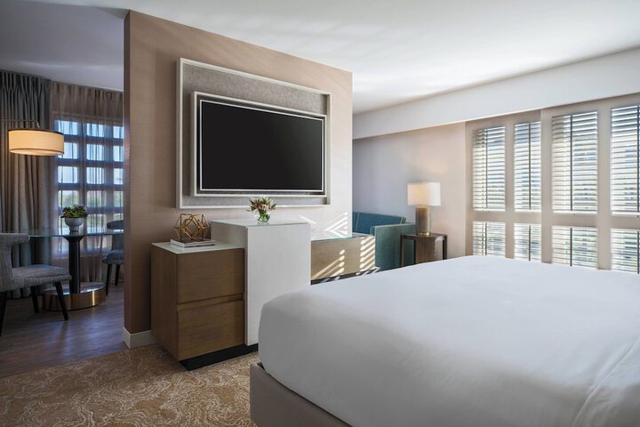 Room 21 of 175