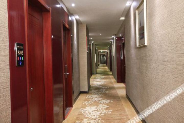 Hotel Interior 7 of 16