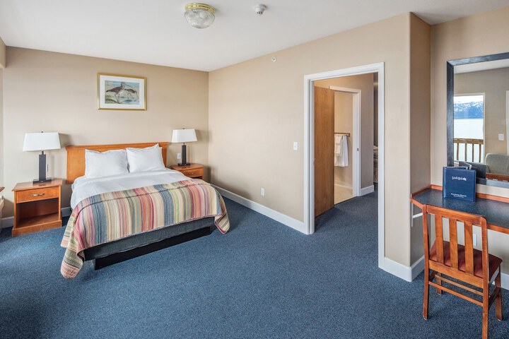 Room 111 of 184