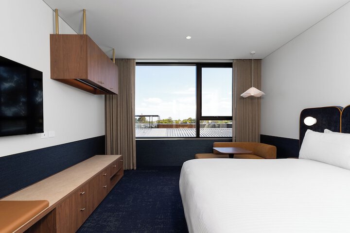 Room 5 of 101