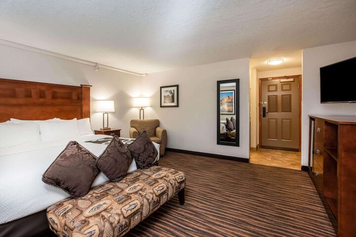 Room 14 of 34