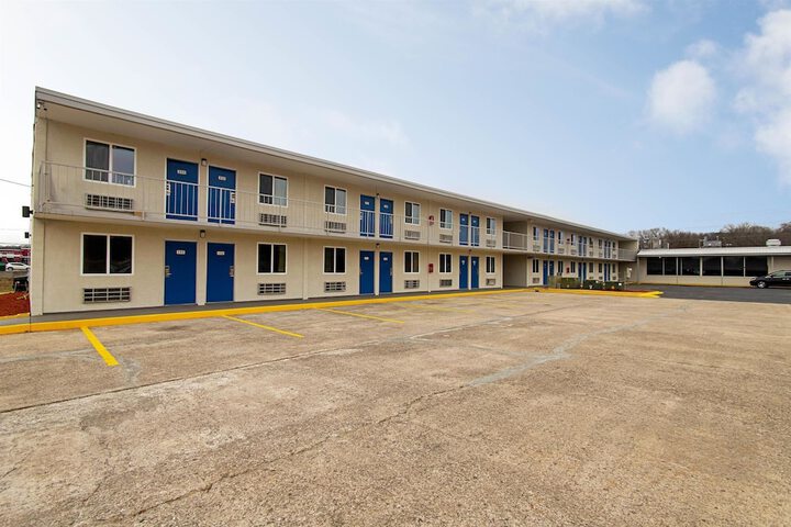Hotel 69 of 79
