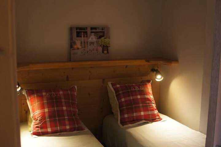 Room 16 of 56