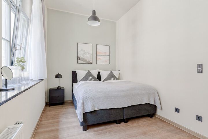 Room 15 of 73