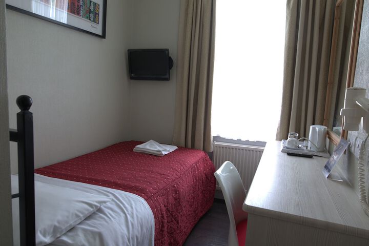 Room 41 of 121
