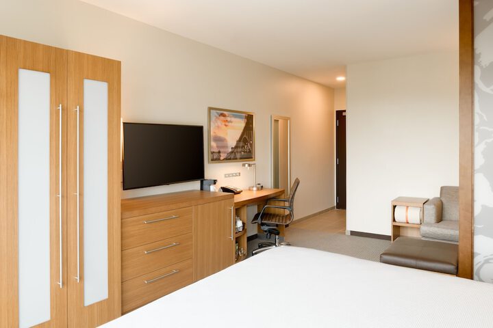 Room 35 of 63