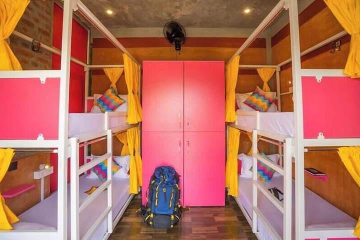 Room 12 of 29