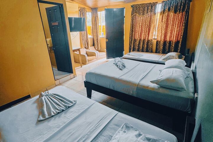 Room 2 of 59