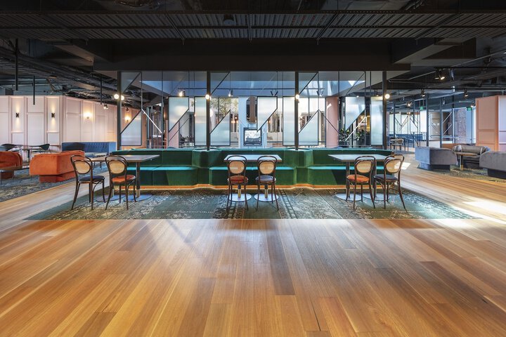 Entrance & Lobby