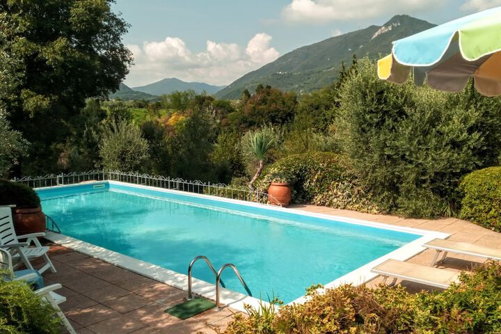 Pool Hotel