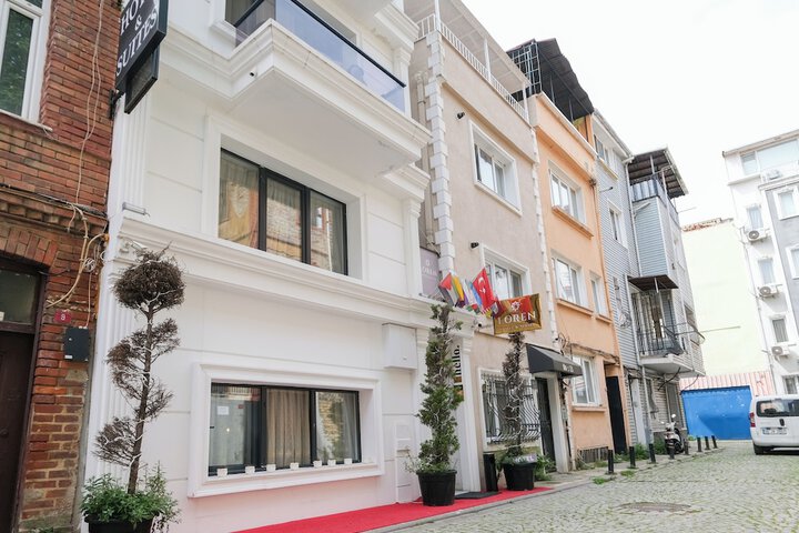 Hotel 84 of 89