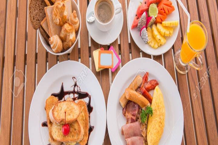 Breakfast/Coffee Service 90 of 101