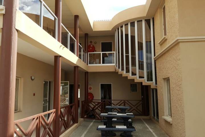 Hotel Exterior 12 of 14