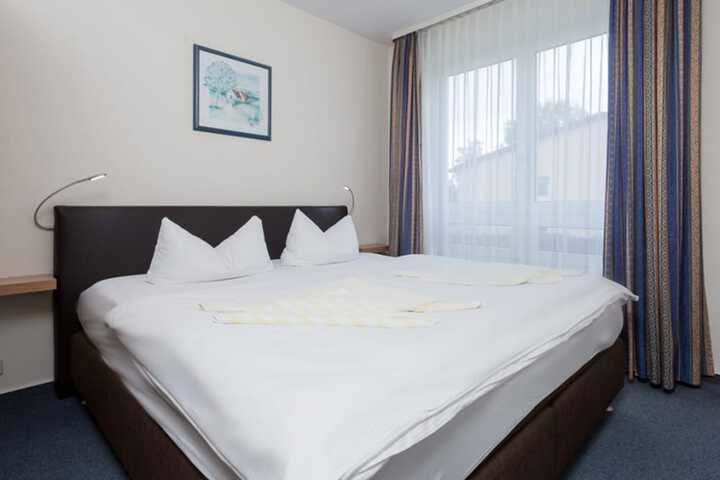 Room 10 of 29