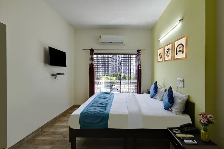 Room 9 of 29