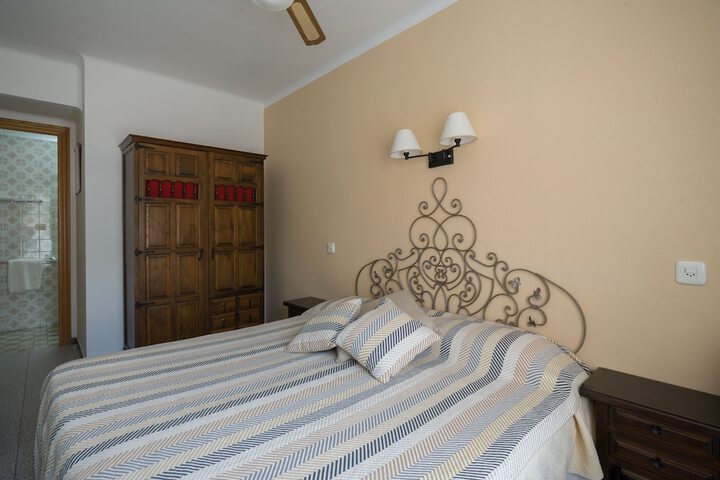 Room 16 of 47