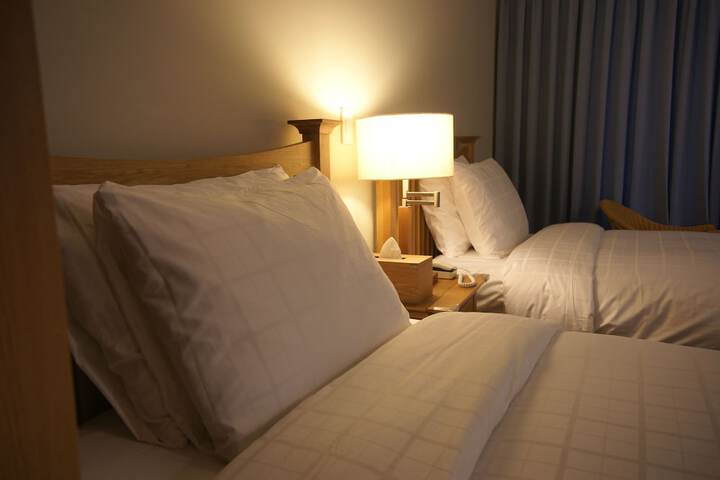 Room 2 of 35