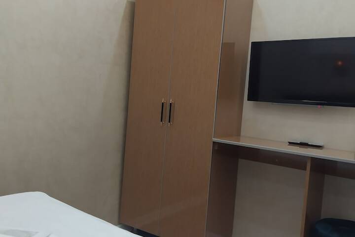 Room 25 of 111