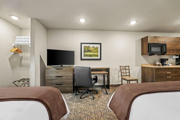 Room 11 of 27