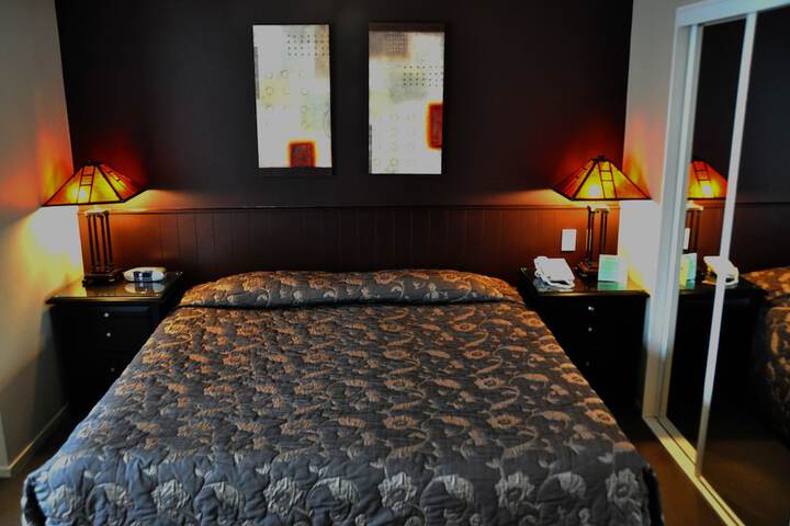 Room 15 of 110