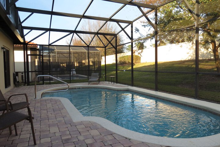 Pool 15 of 18